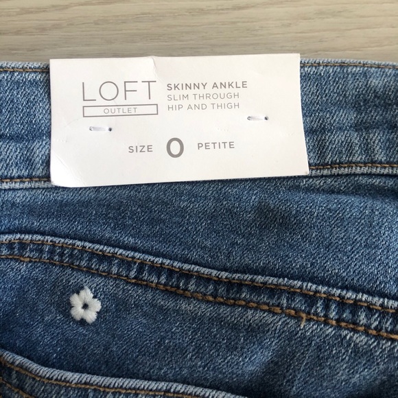 LOFT skinny ankle daisy jeans - Picture 5 of 6
